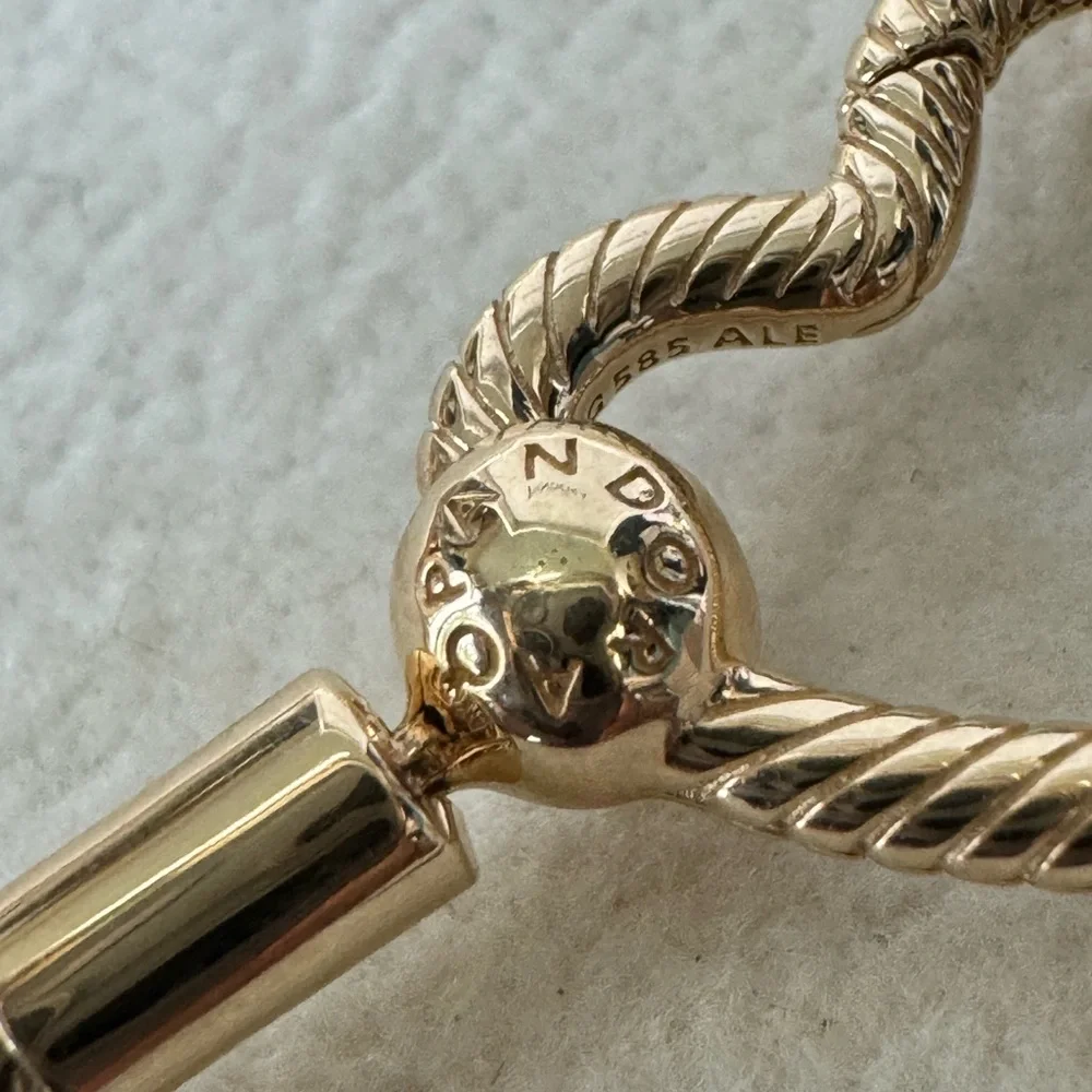 ❗️NEW❗️Pandora 14k Gold  Moments Heart Closure Snake Chain Bracelet 6.3 Inches - Picture 5 of 10